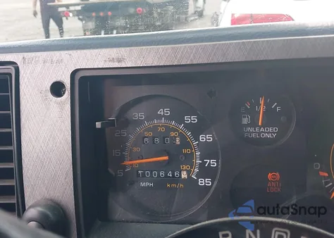 1995 GMC Rally Wagon / Van G2500 from USA, damaged, VIN 1GDEG25K5SF534646